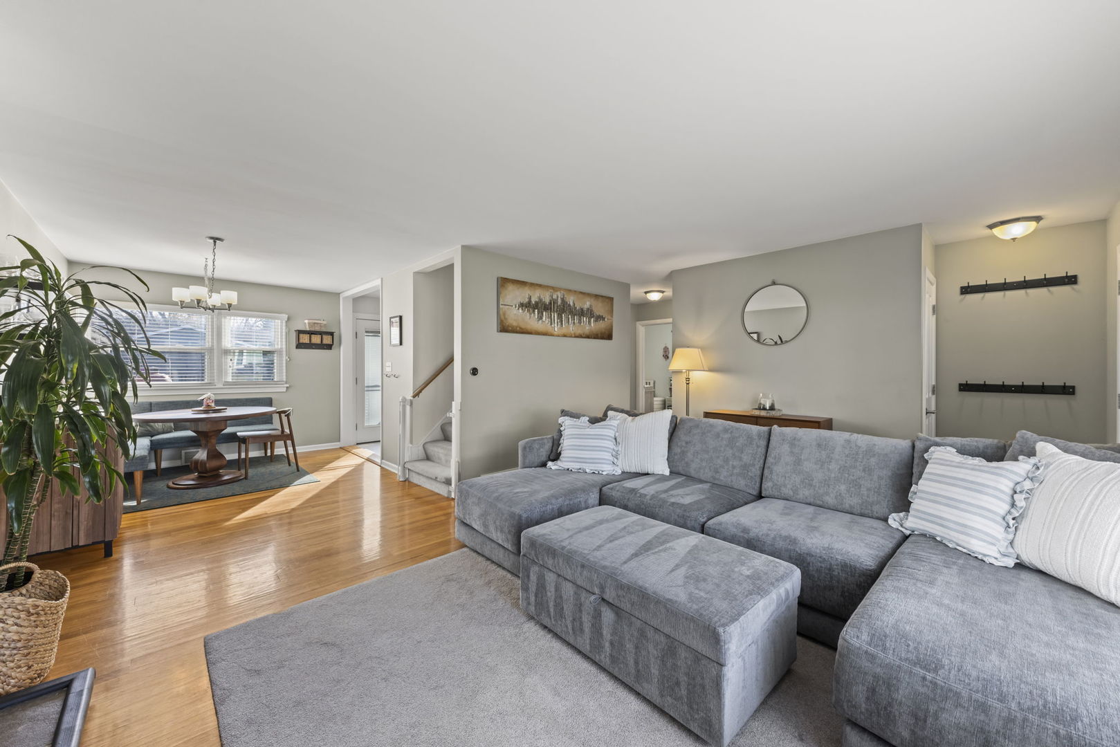 151 East Road, Glen Ellyn, IL 60137