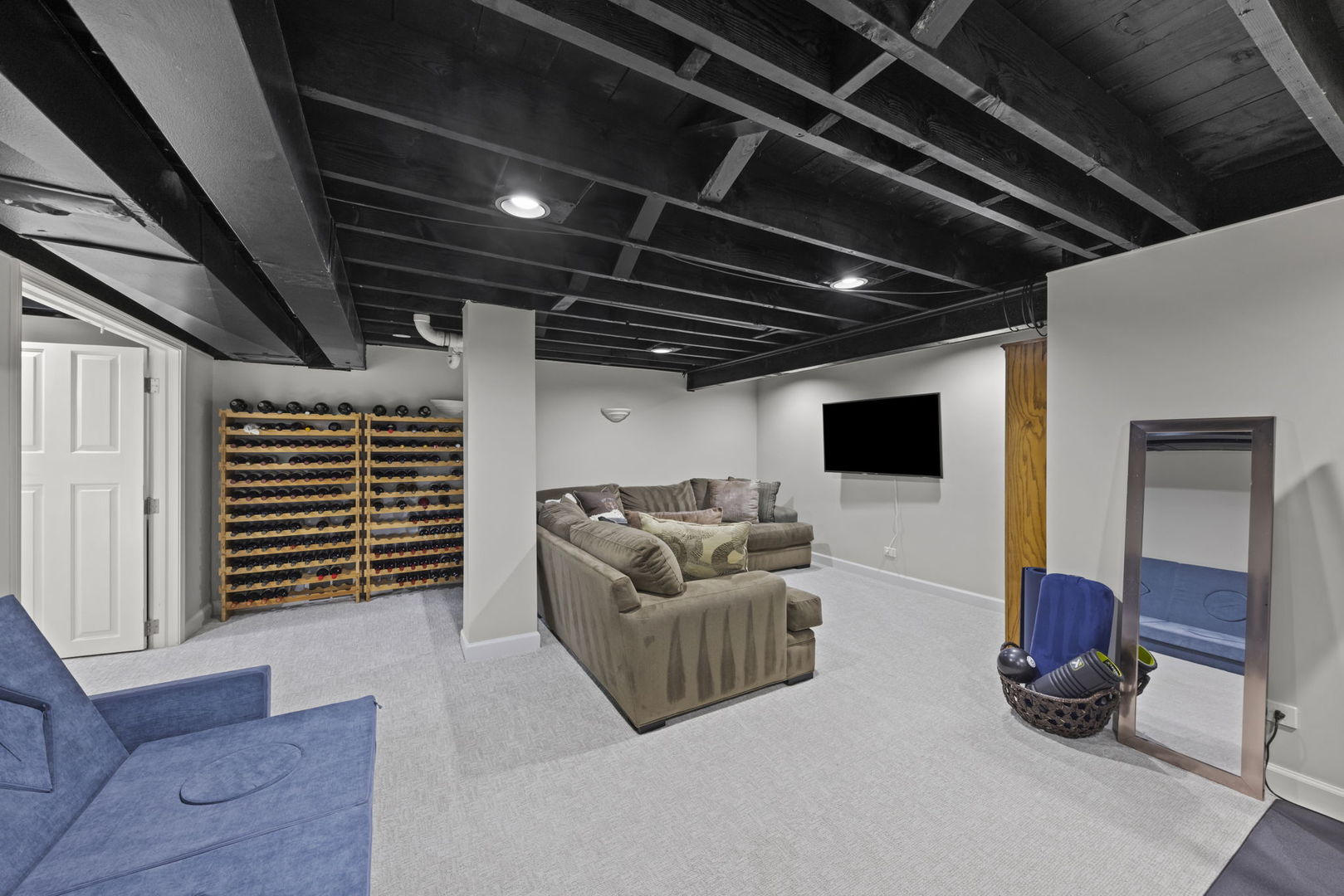 151 East Road, Glen Ellyn, IL 60137