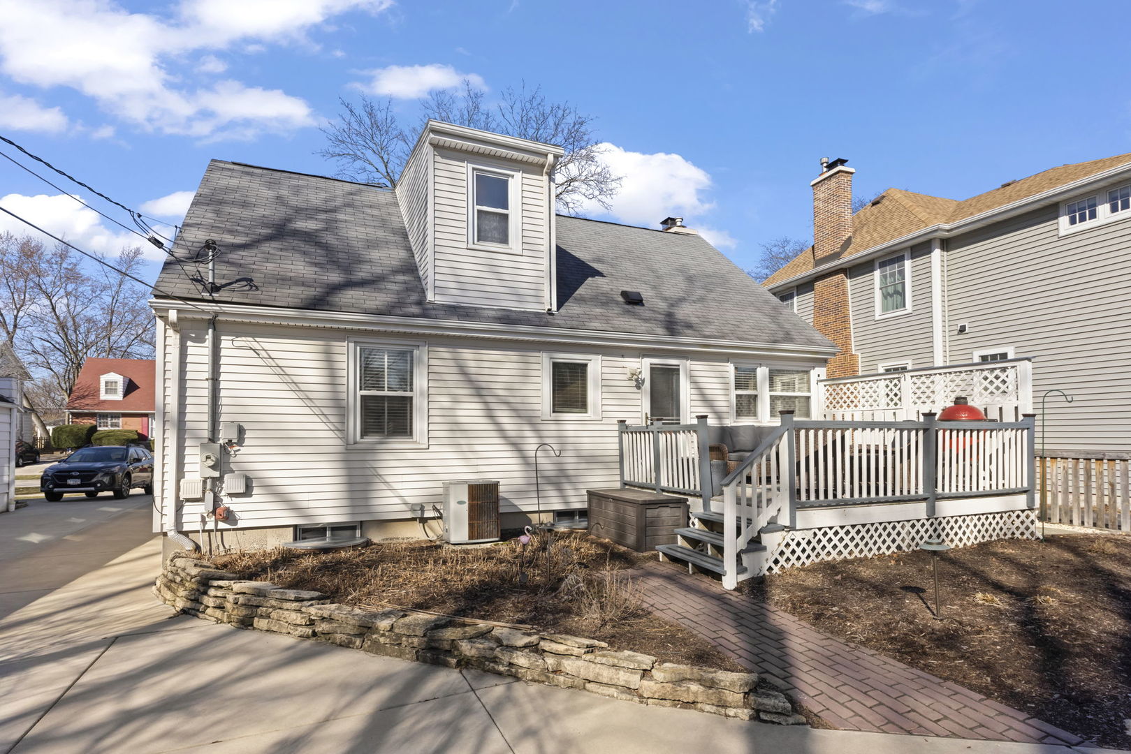 151 East Road, Glen Ellyn, IL 60137