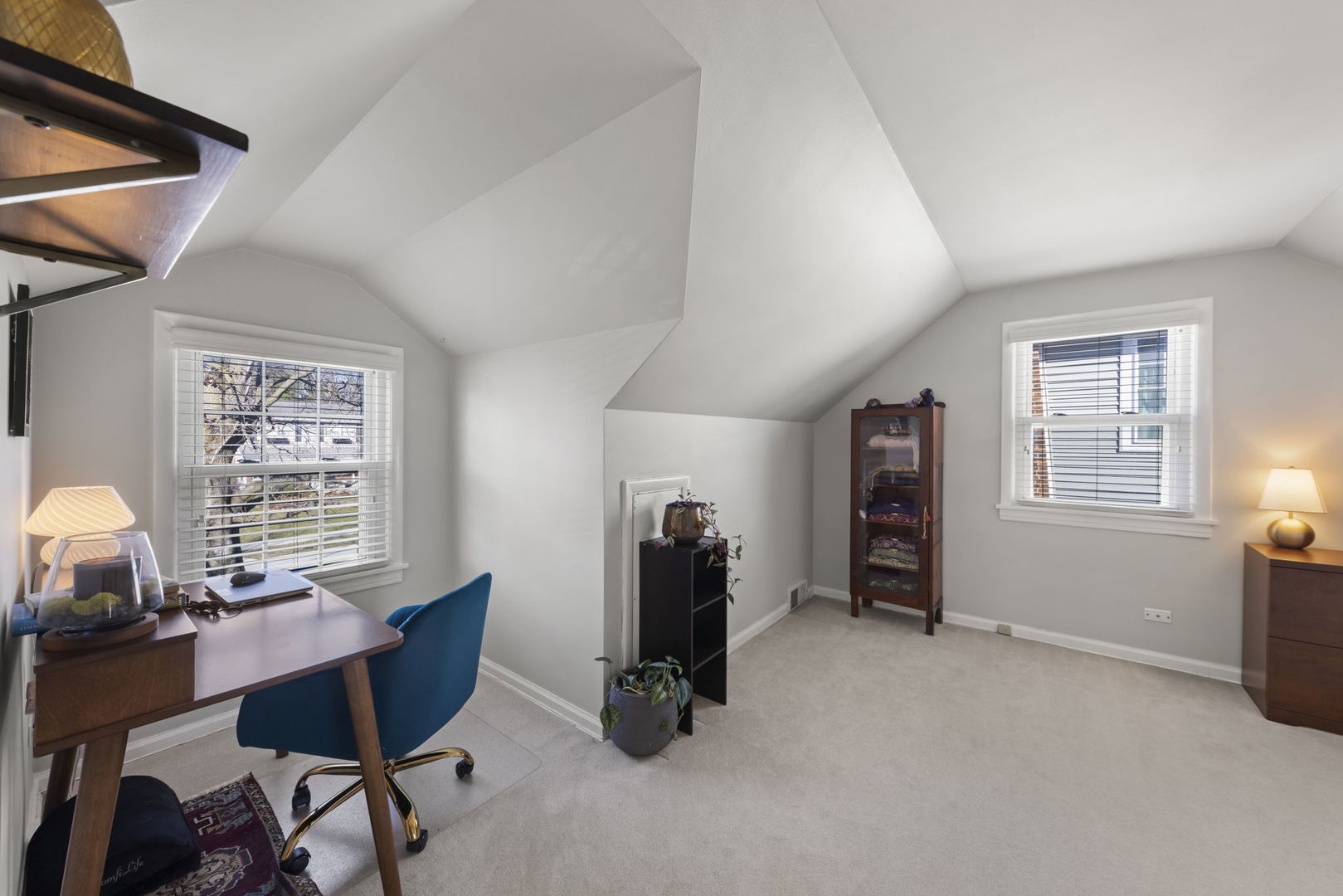 151 East Road, Glen Ellyn, IL 60137