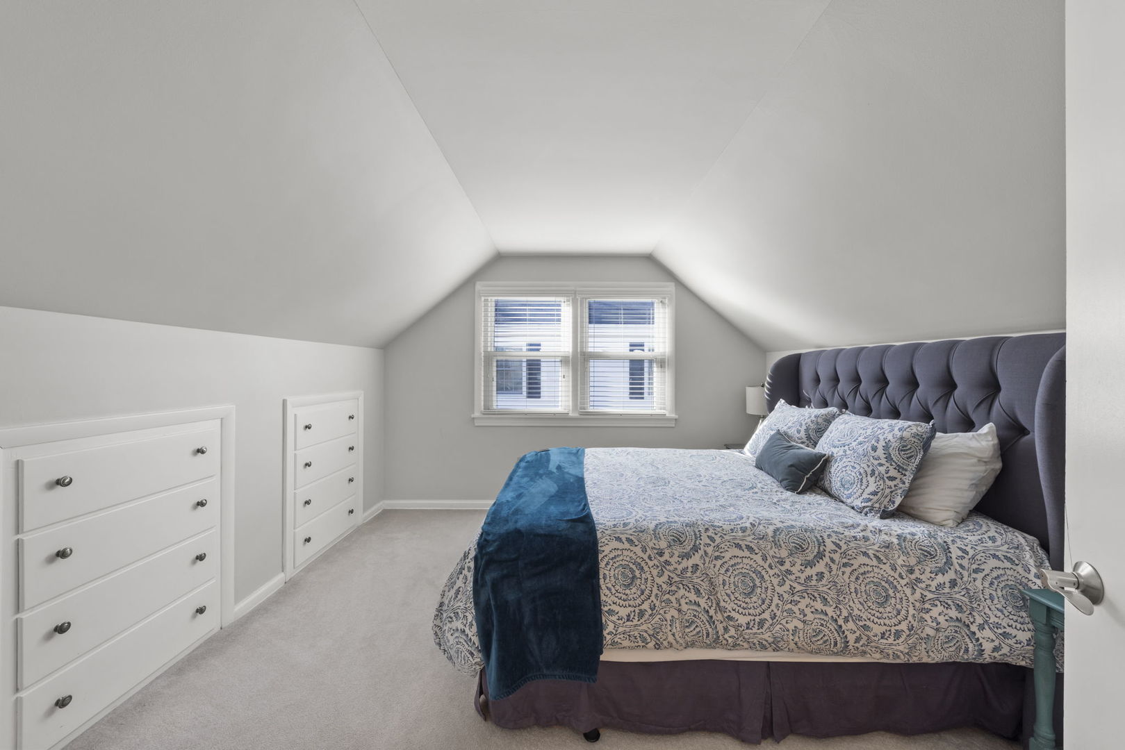 151 East Road, Glen Ellyn, IL 60137