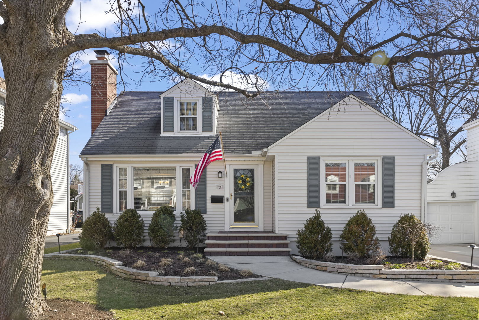 151 East Road, Glen Ellyn, IL 60137