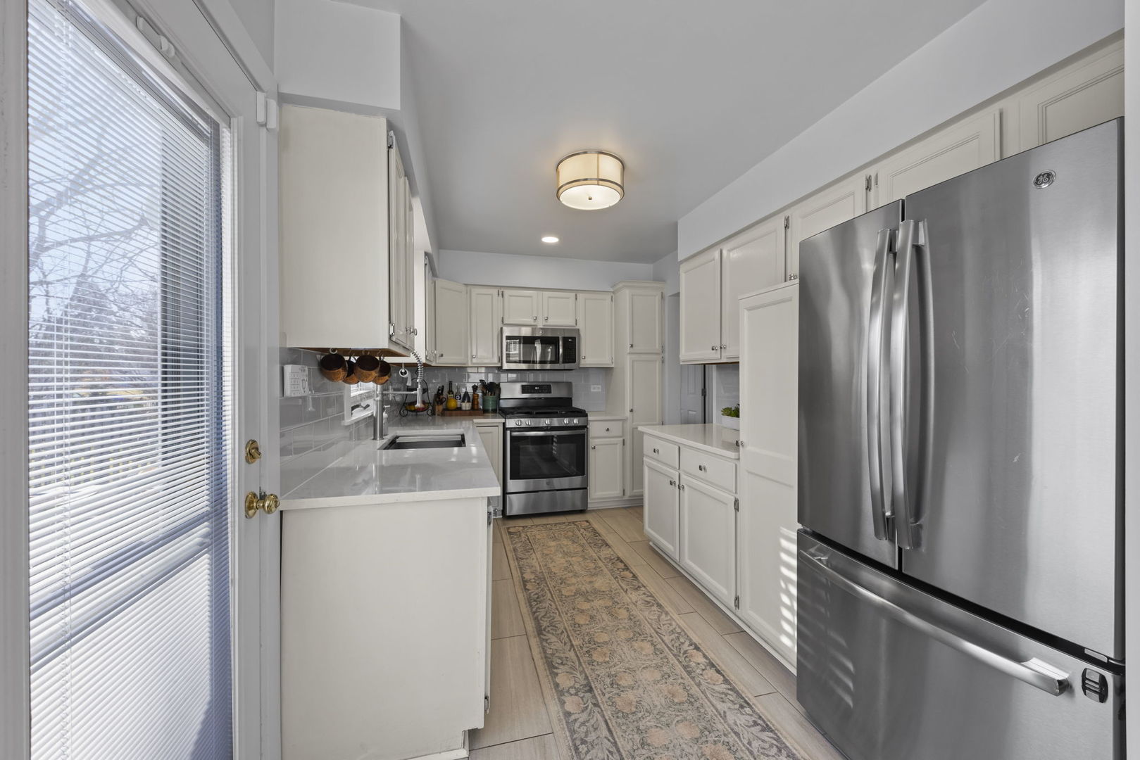 151 East Road, Glen Ellyn, IL 60137