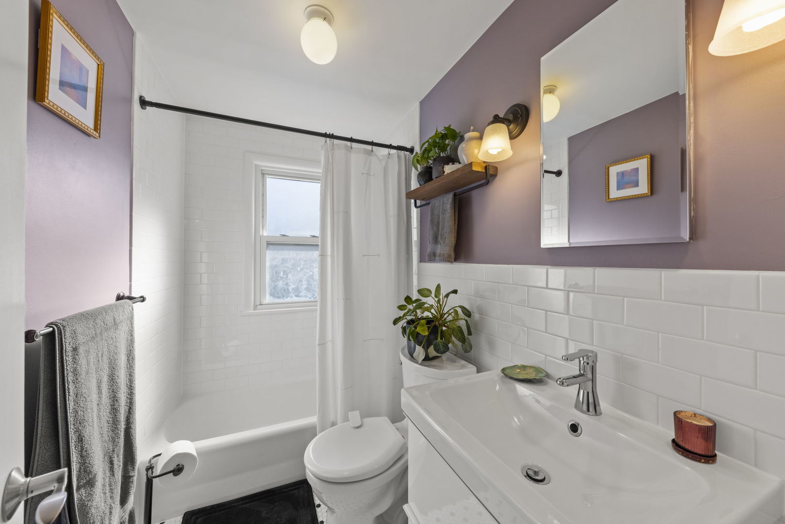 151 East Road, Glen Ellyn, IL 60137