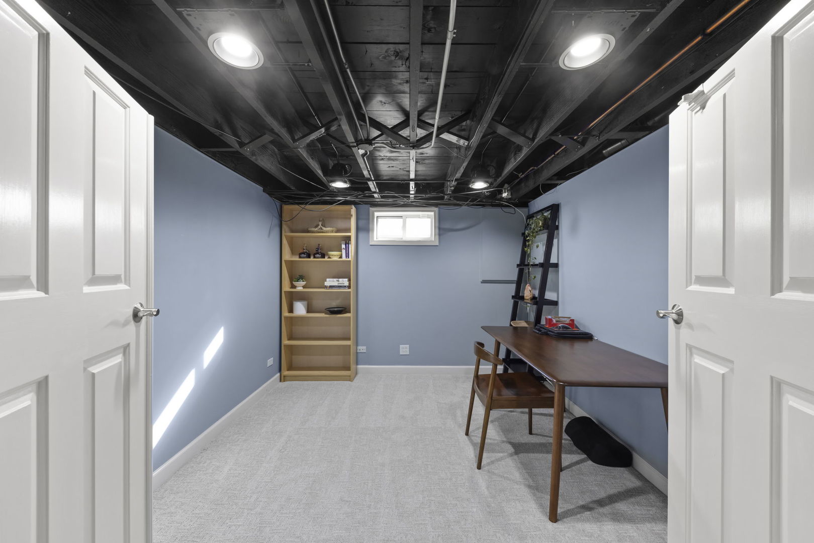 151 East Road, Glen Ellyn, IL 60137