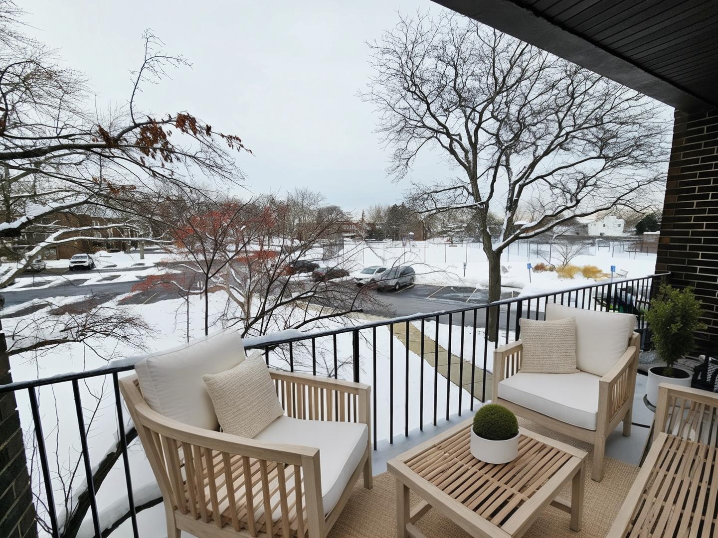 1550 Sandpebble Drive #210, Wheeling, IL 60090