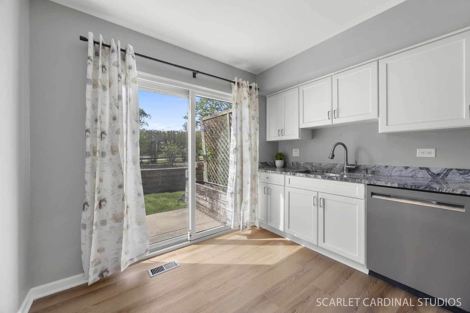 Downers Grove, IL 60516