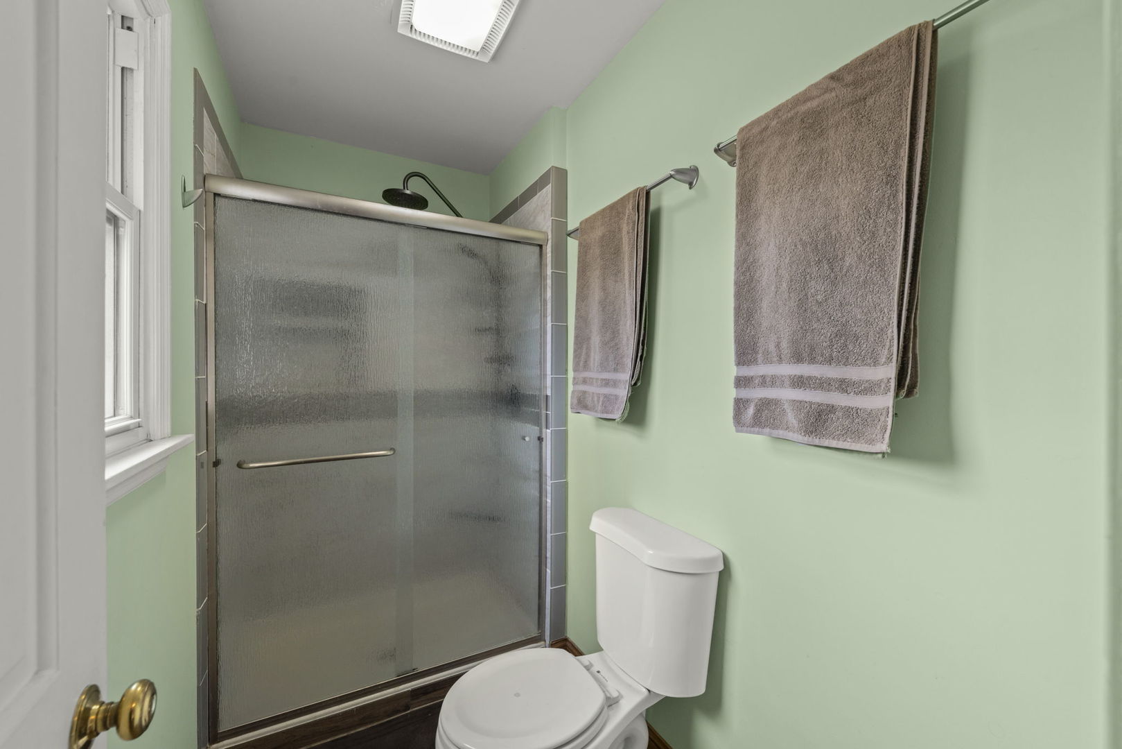 706 Crest Lane, Lisle, IL 60532