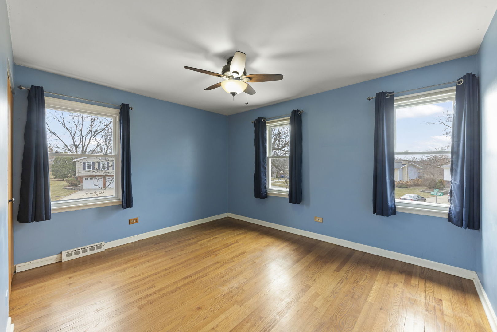 706 Crest Lane, Lisle, IL 60532