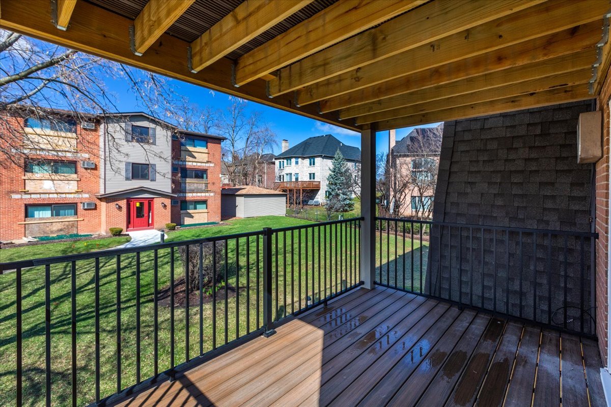 604 W 65th Street #4, Westmont, IL 60559