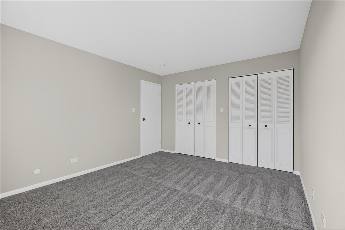 604 W 65th Street #4, Westmont, IL 60559