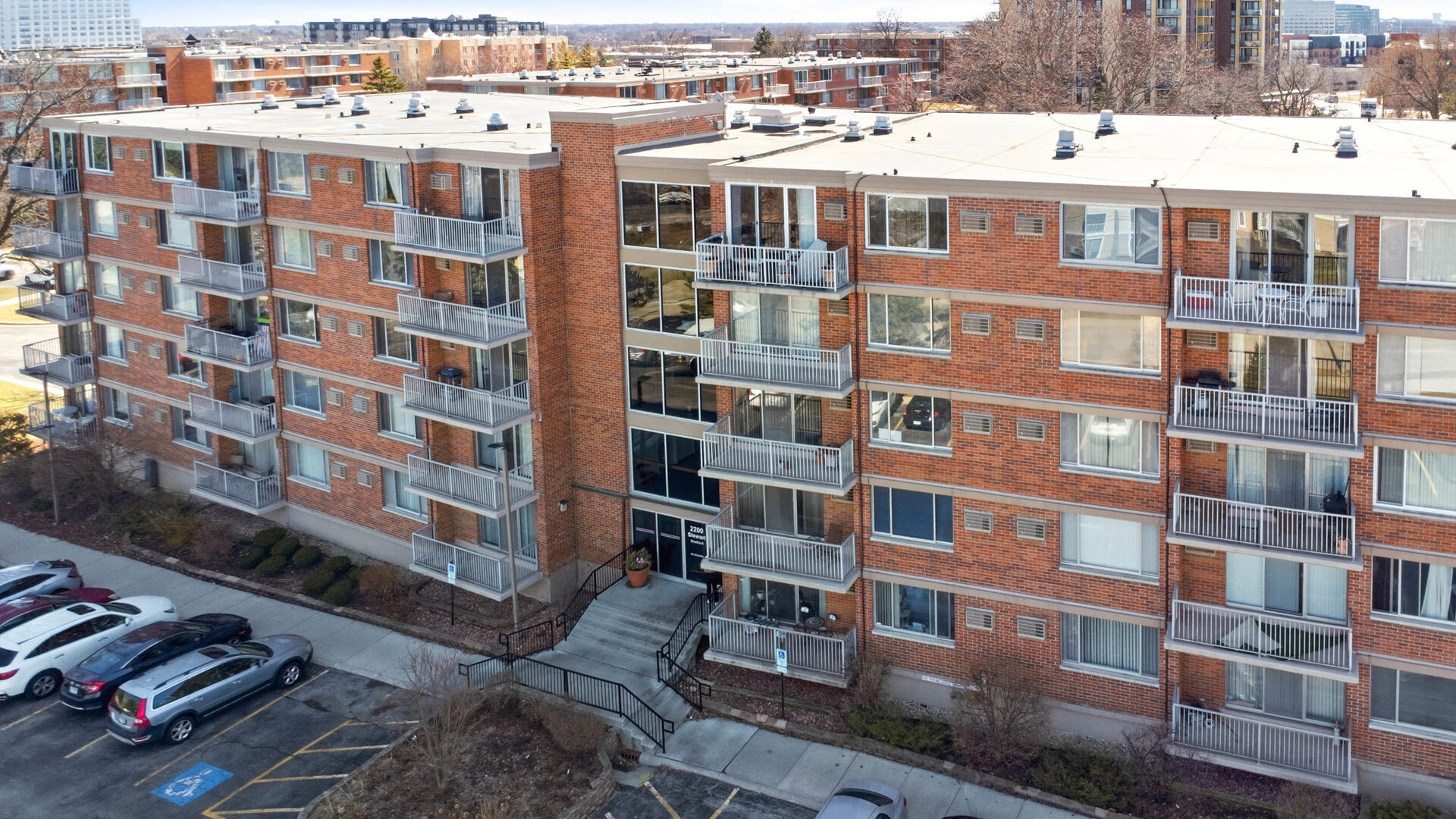 2200 S Stewart Avenue #3J, Lombard, IL 60148