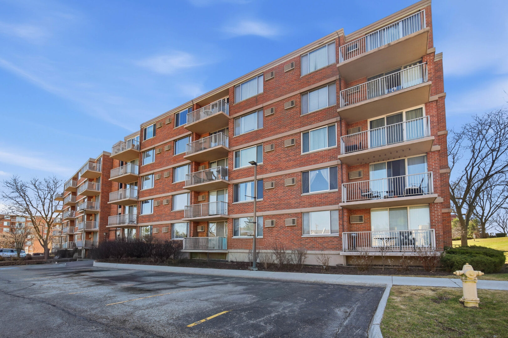 2200 S Stewart Avenue #3J, Lombard, IL 60148