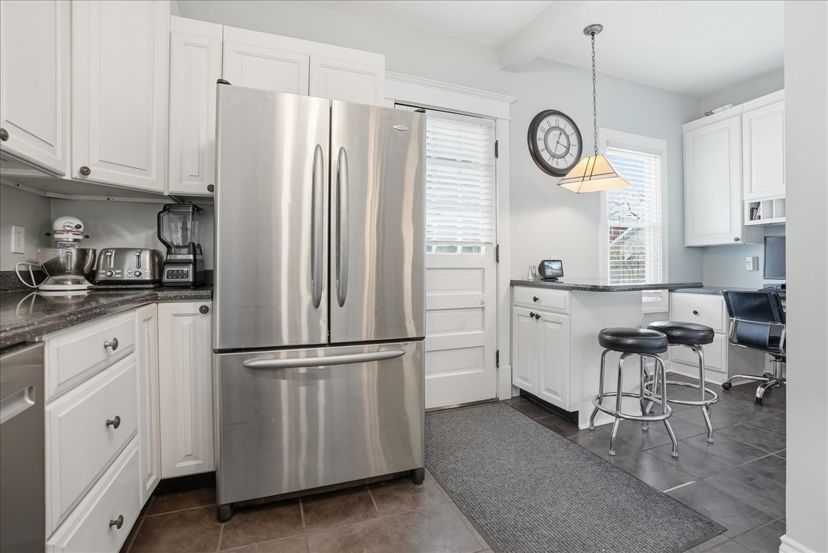 1413 N Clinton Boulevard, Bloomington, IL 61701