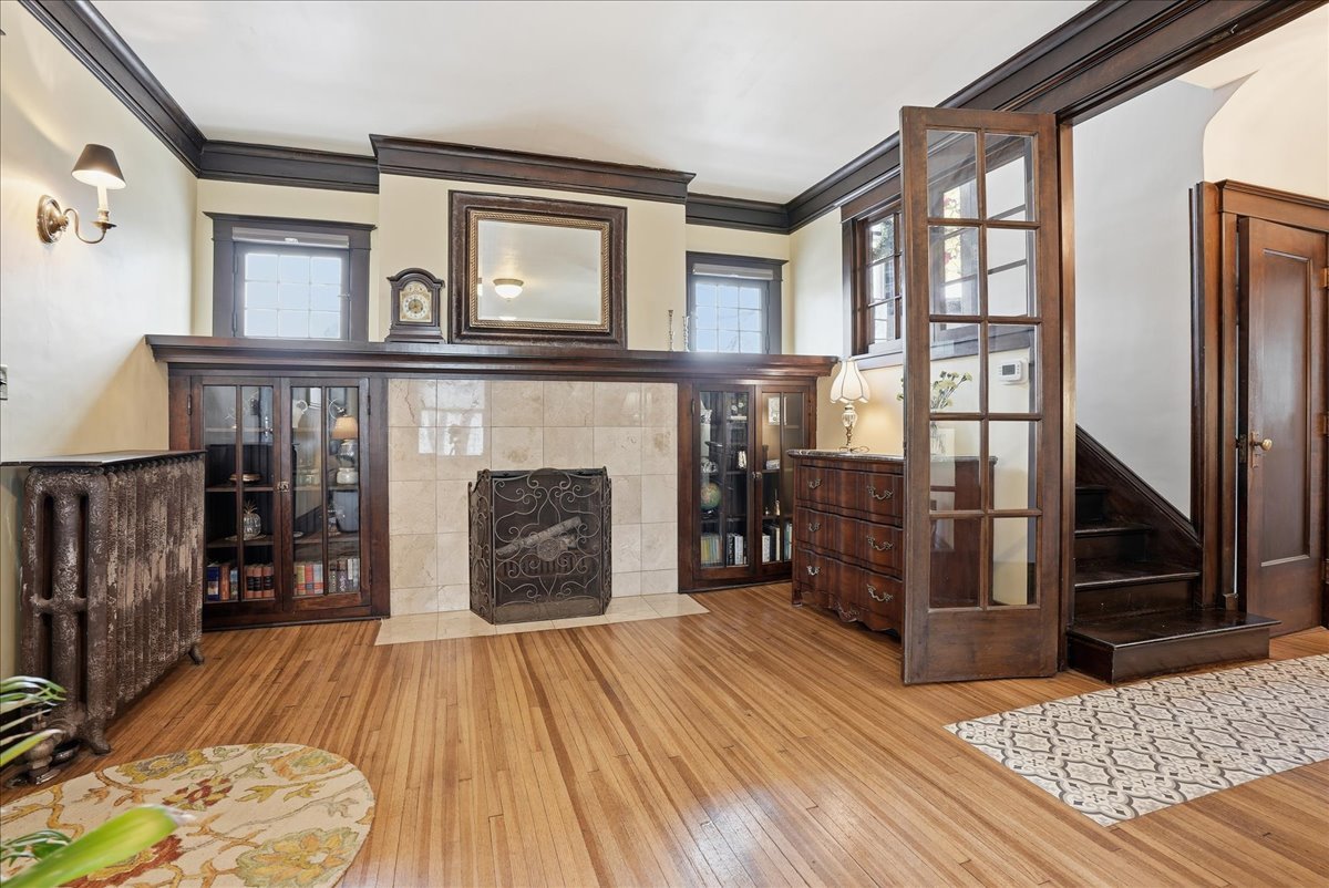 1413 N Clinton Boulevard, Bloomington, IL 61701