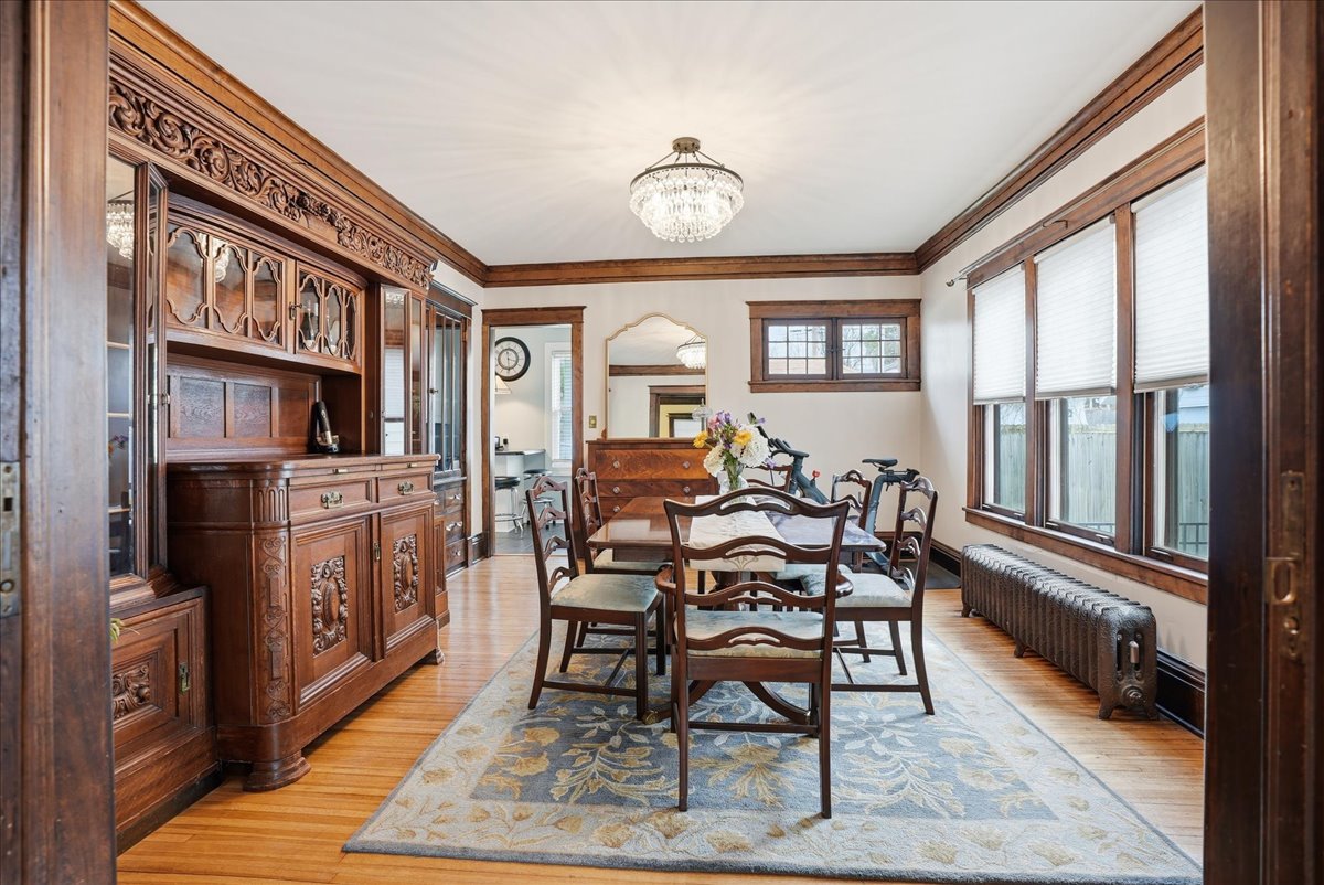 1413 N Clinton Boulevard, Bloomington, IL 61701