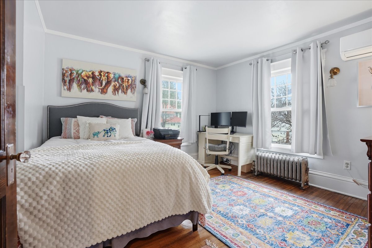 1413 N Clinton Boulevard, Bloomington, IL 61701