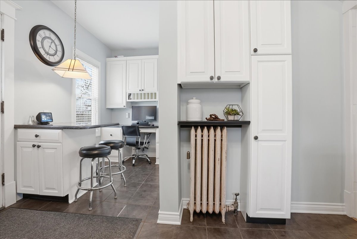 1413 N Clinton Boulevard, Bloomington, IL 61701