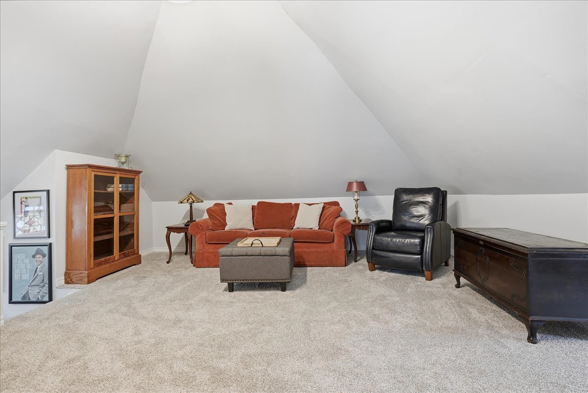 1413 N Clinton Boulevard, Bloomington, IL 61701