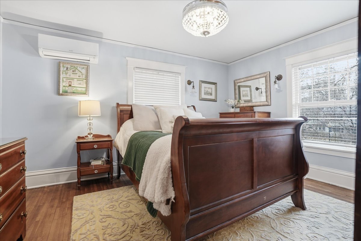 1413 N Clinton Boulevard, Bloomington, IL 61701