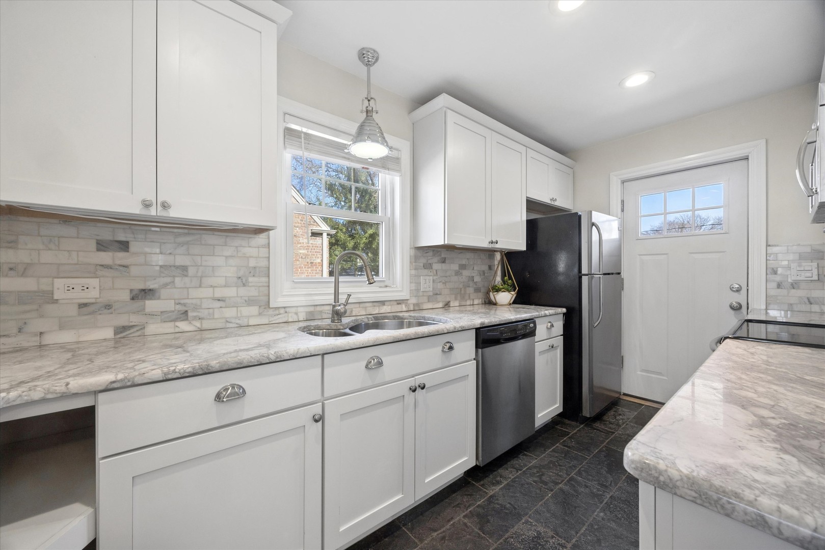 625 9th Avenue, La Grange, IL 60525