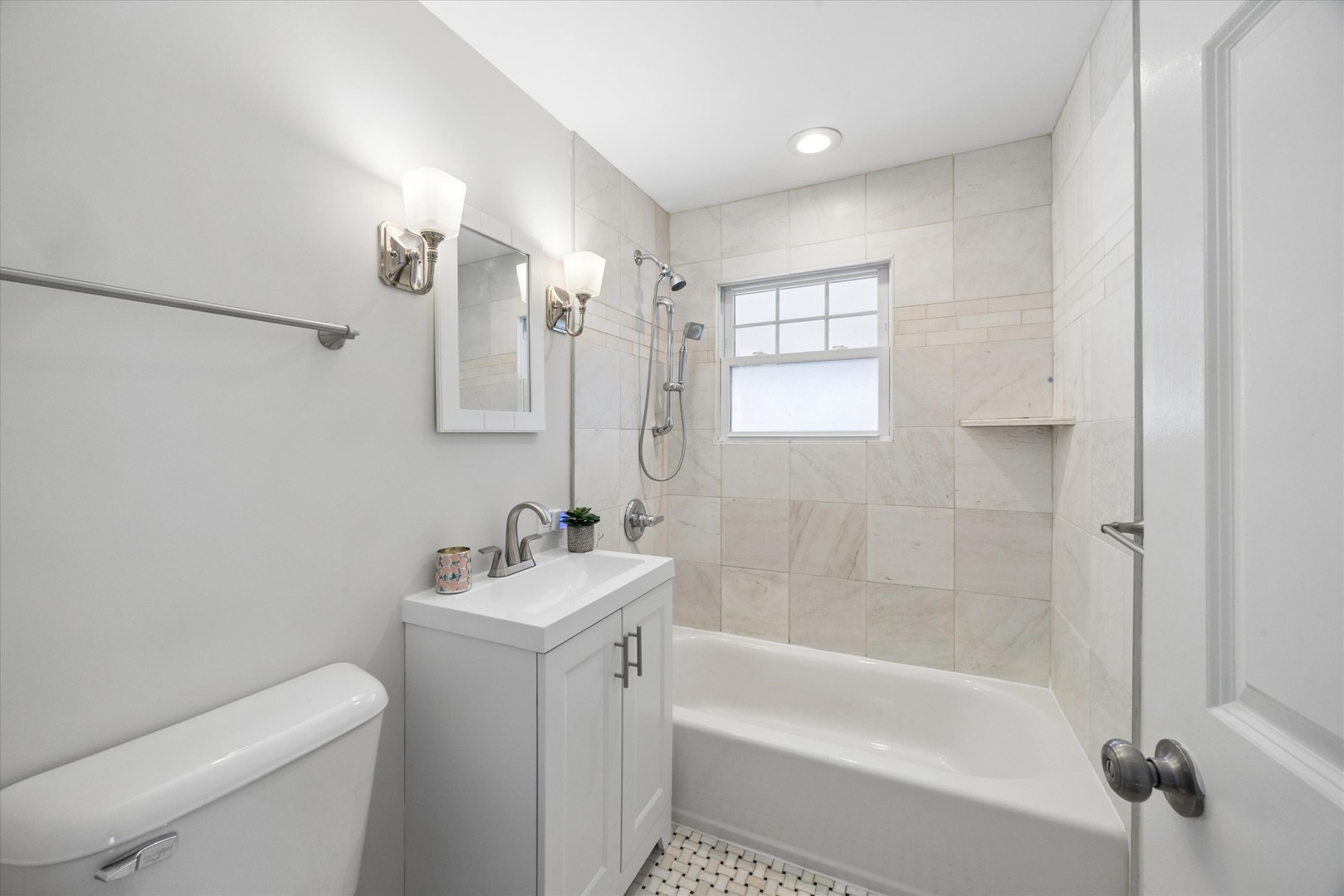 625 9th Avenue, La Grange, IL 60525