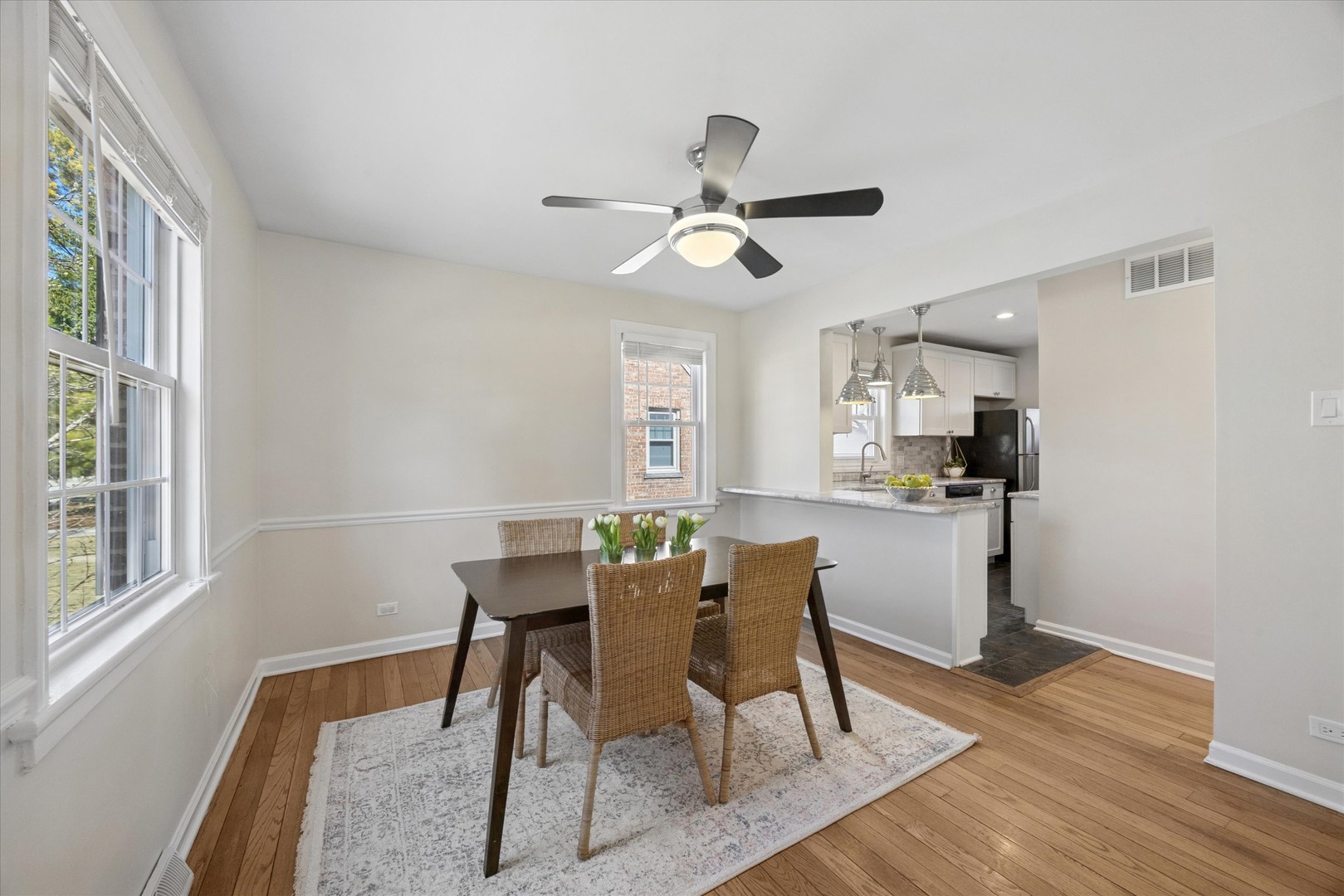 625 9th Avenue, La Grange, IL 60525