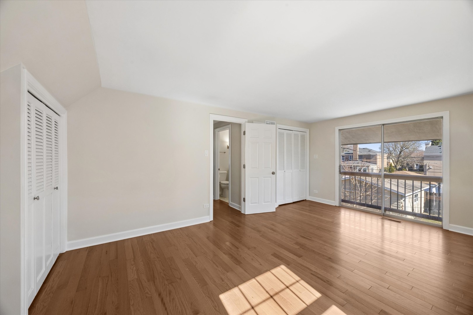 625 9th Avenue, La Grange, IL 60525