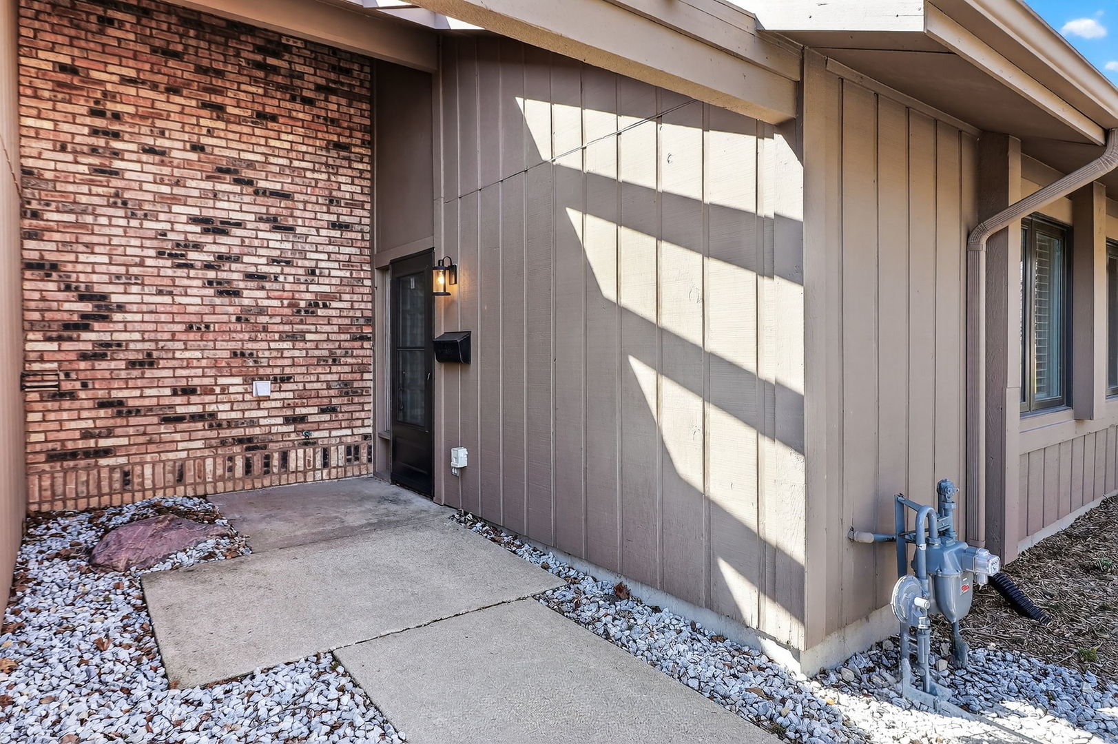 1724 Boulder Drive, Darien, IL 60561