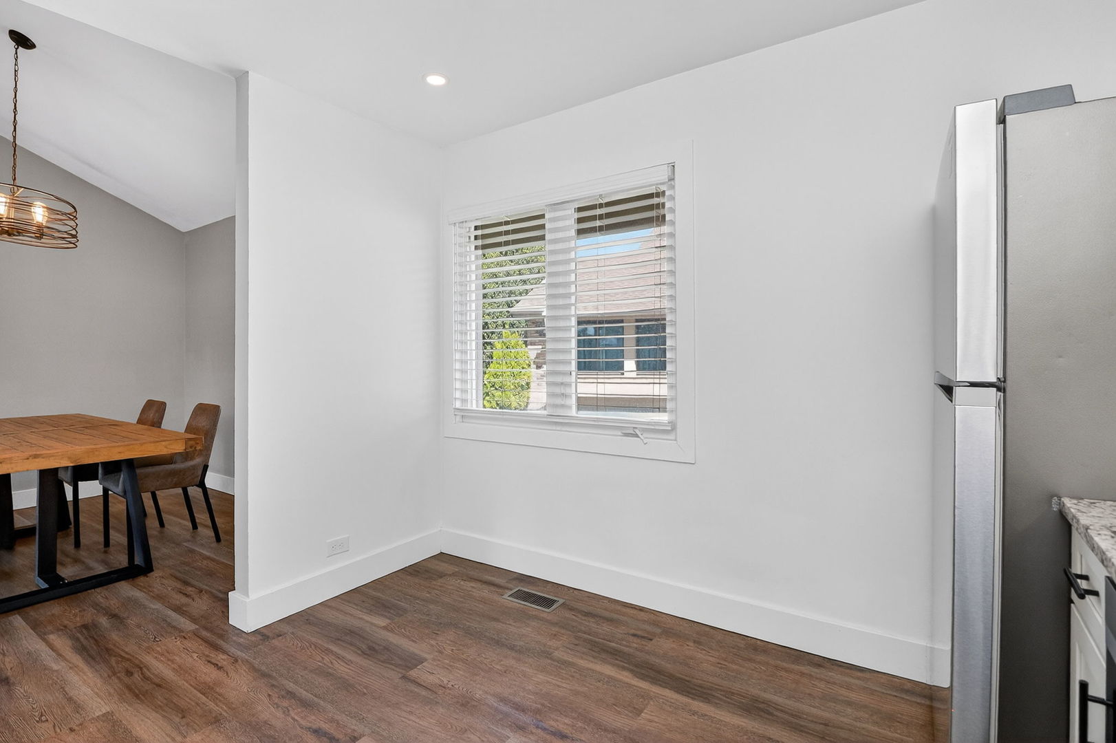 1724 Boulder Drive, Darien, IL 60561