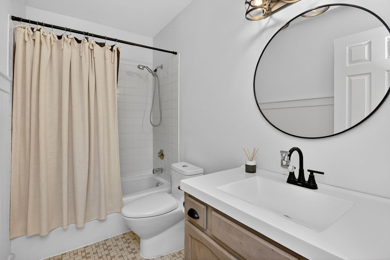 1724 Boulder Drive, Darien, IL 60561