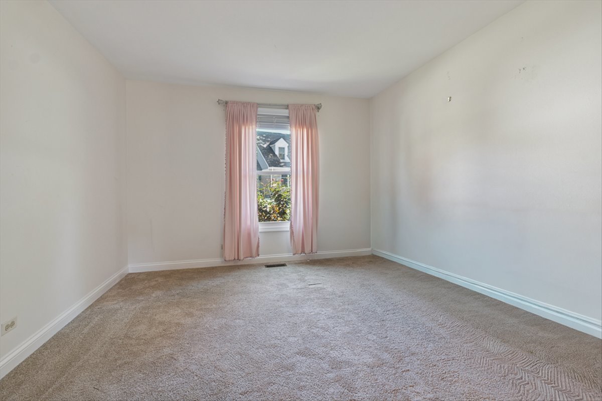 417 River Bluff Circle, Naperville, IL 60540