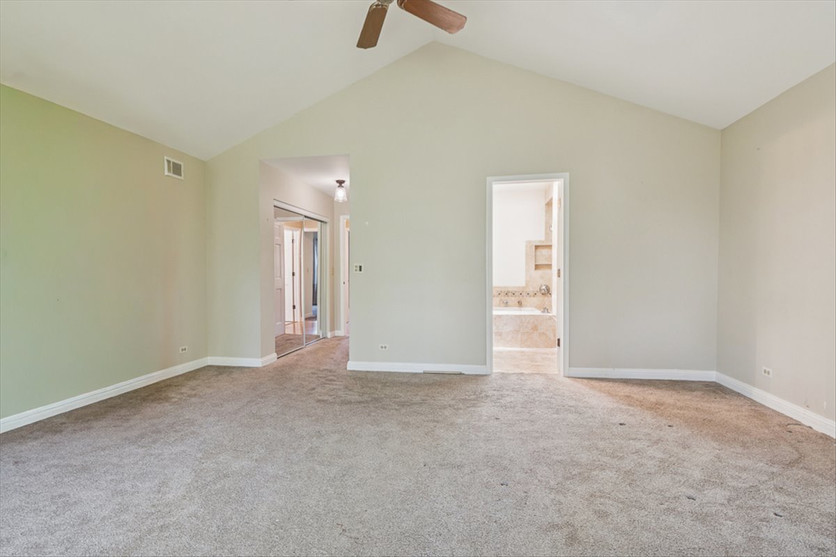 417 River Bluff Circle, Naperville, IL 60540