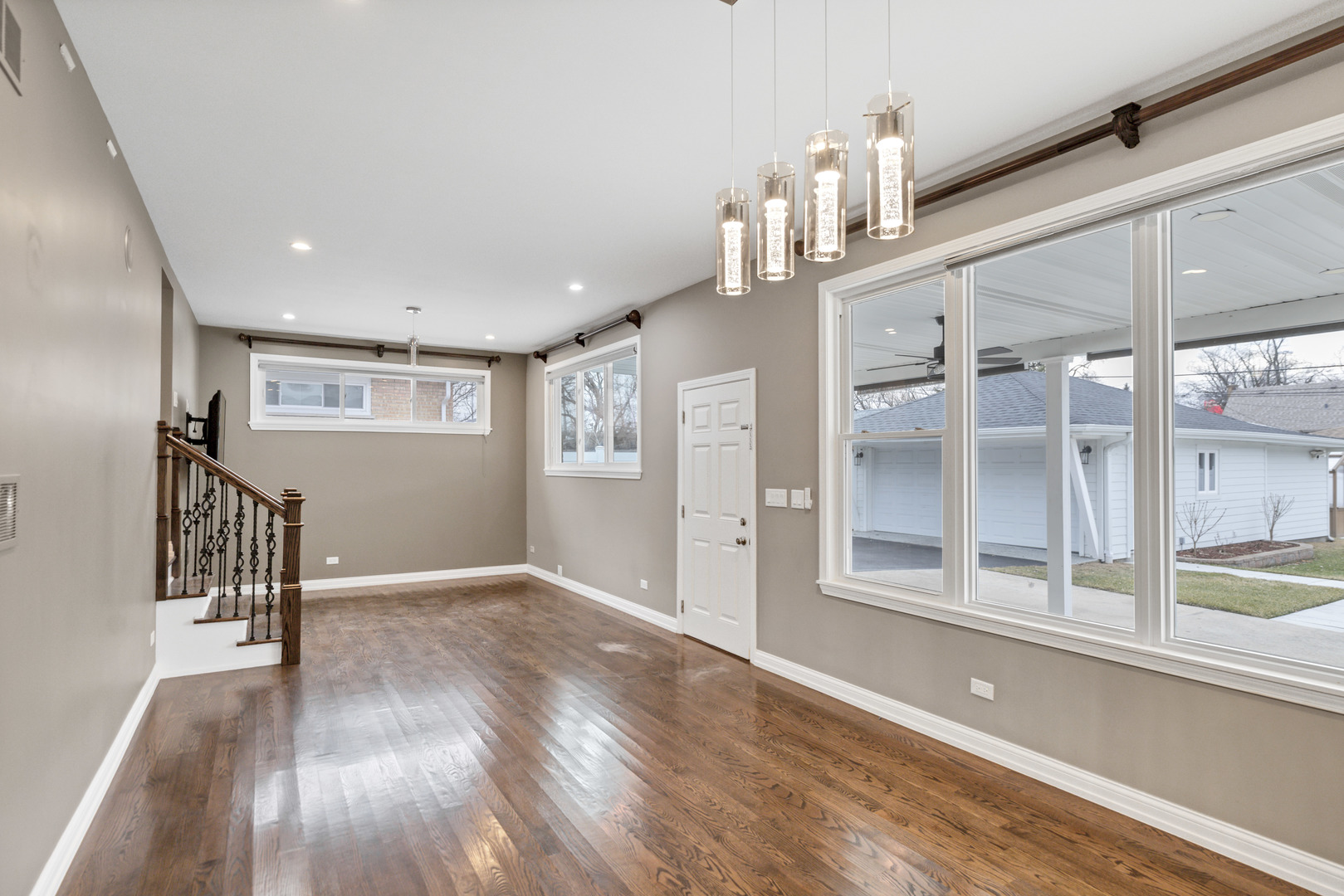 250 N Irving Avenue, Hillside, IL 60162