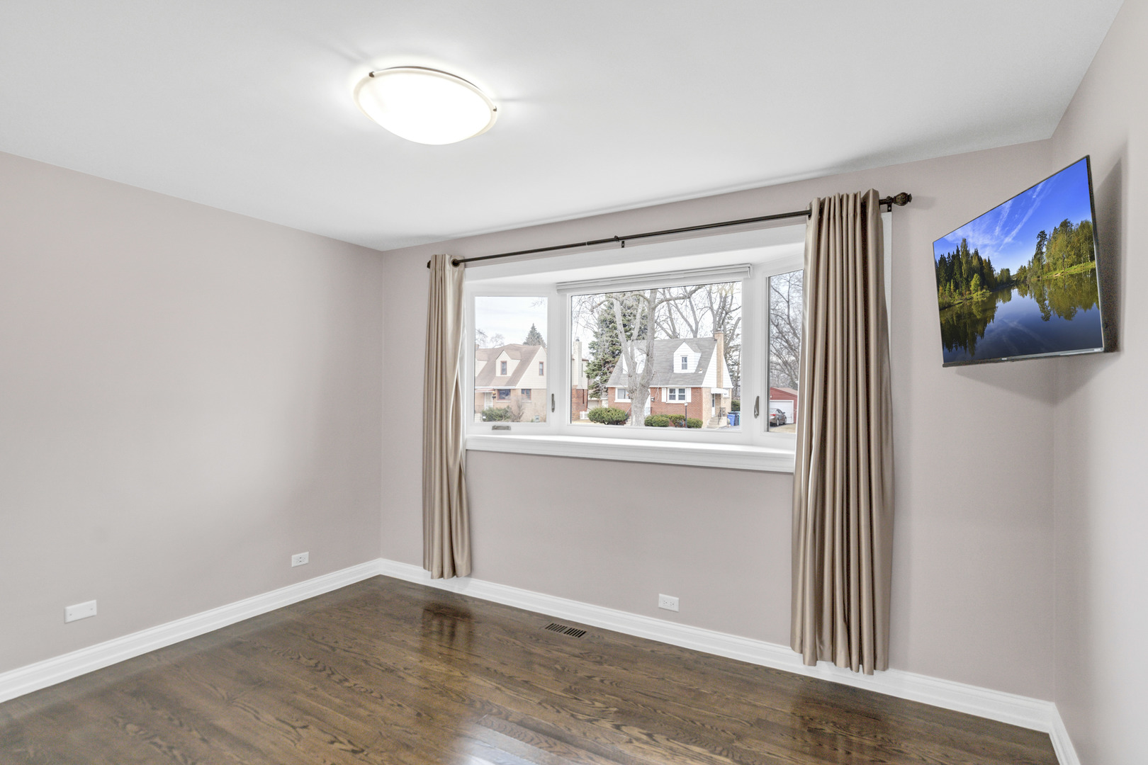 250 N Irving Avenue, Hillside, IL 60162