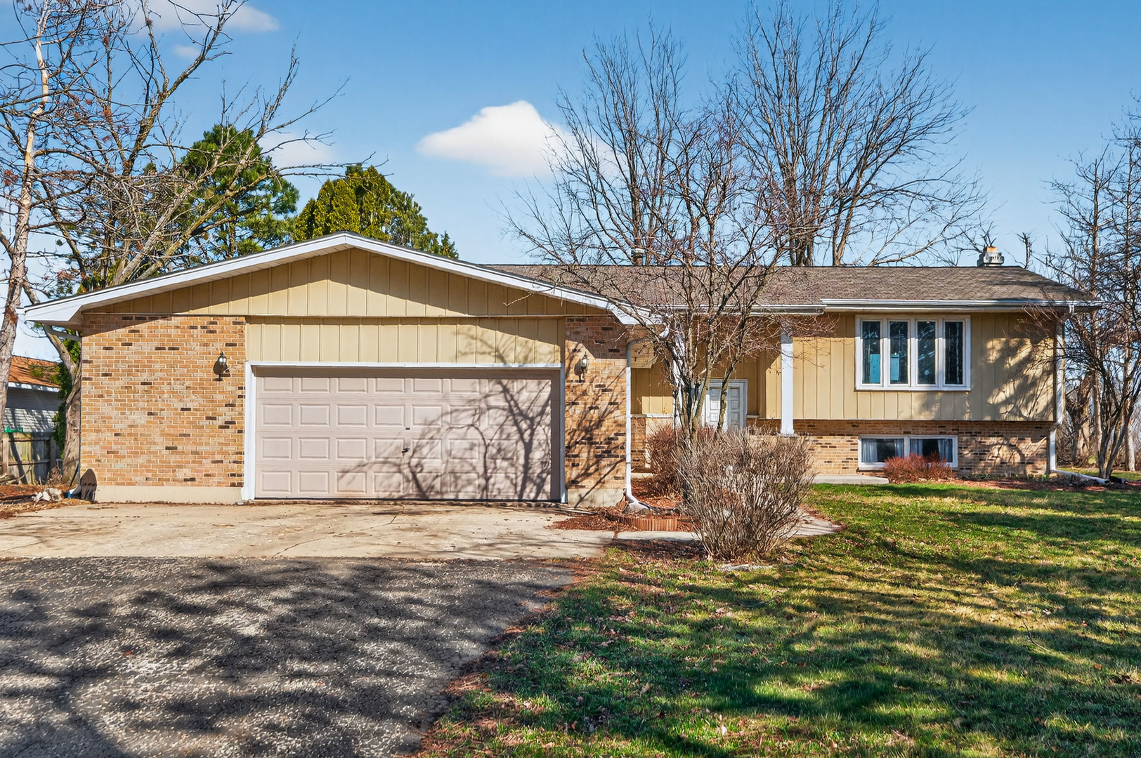 6059 Pioneer Terrace, DeKalb, IL 60115