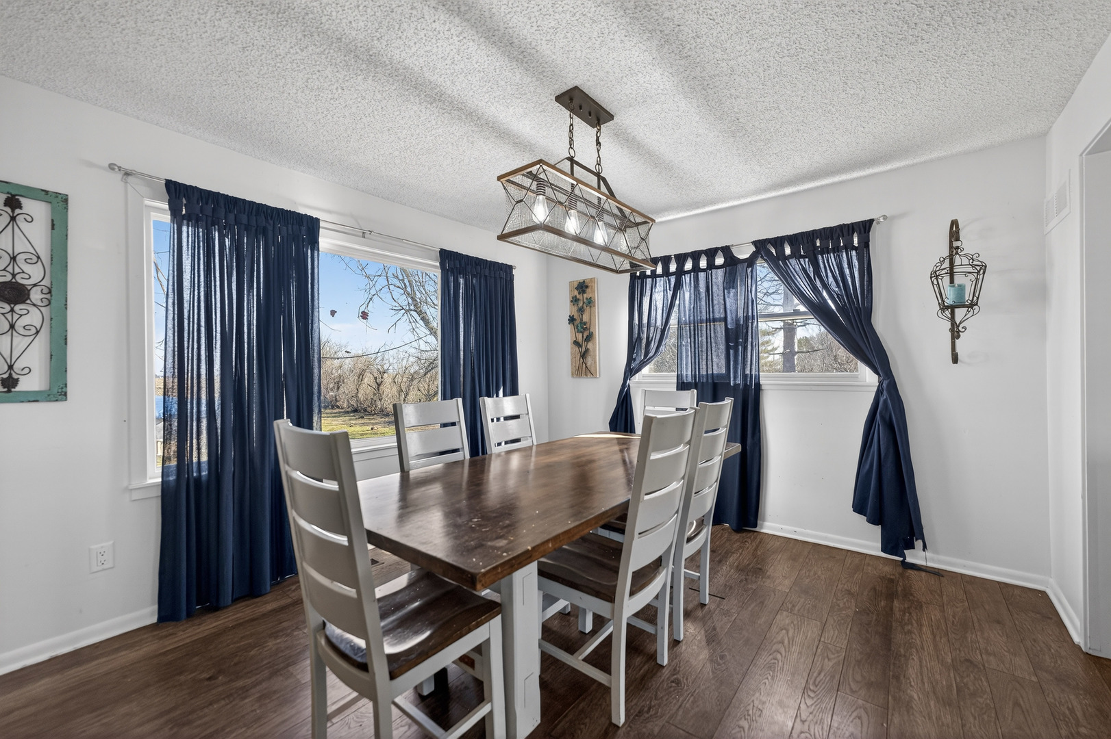 6059 Pioneer Terrace, DeKalb, IL 60115