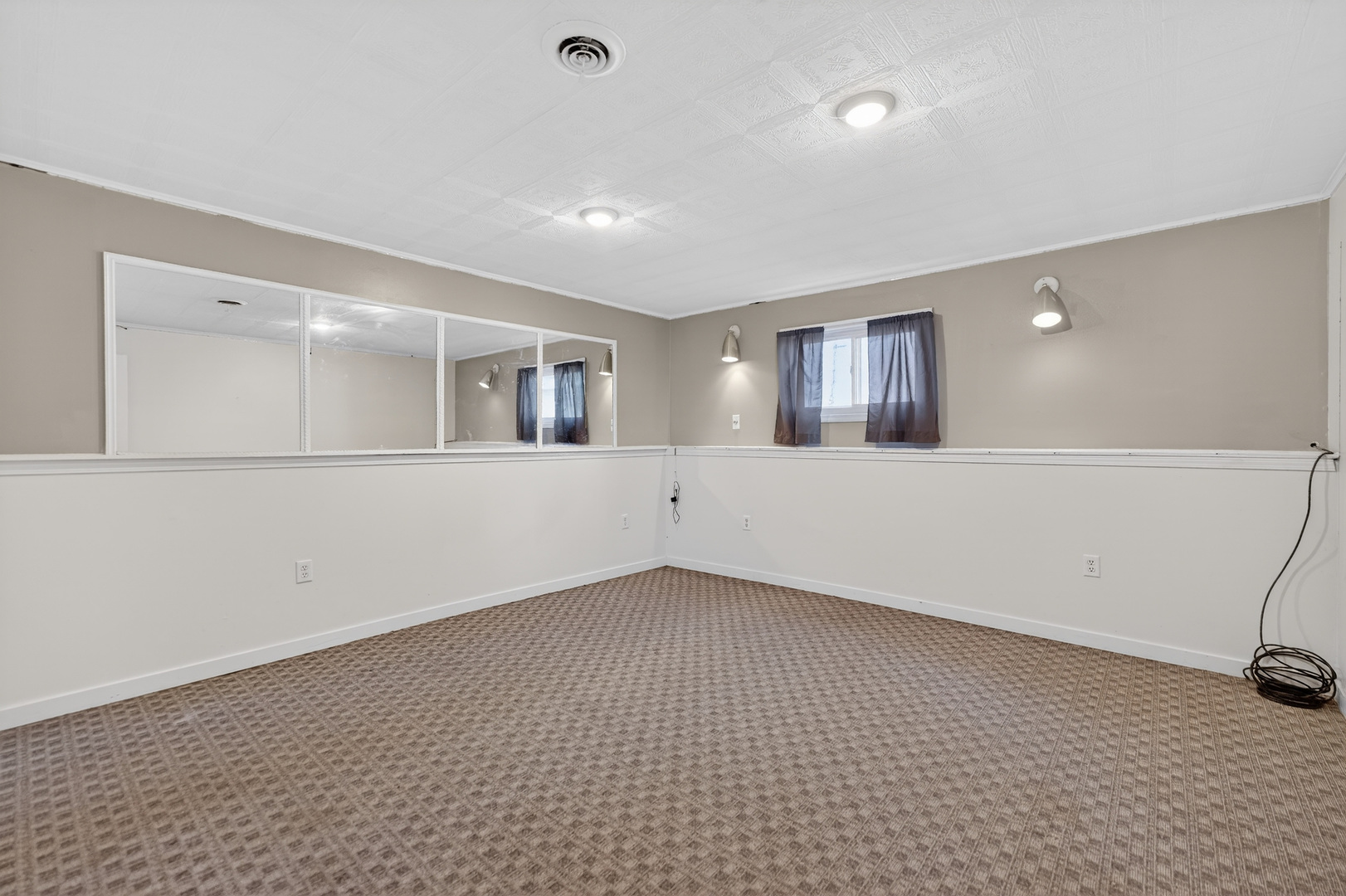 6059 Pioneer Terrace, DeKalb, IL 60115