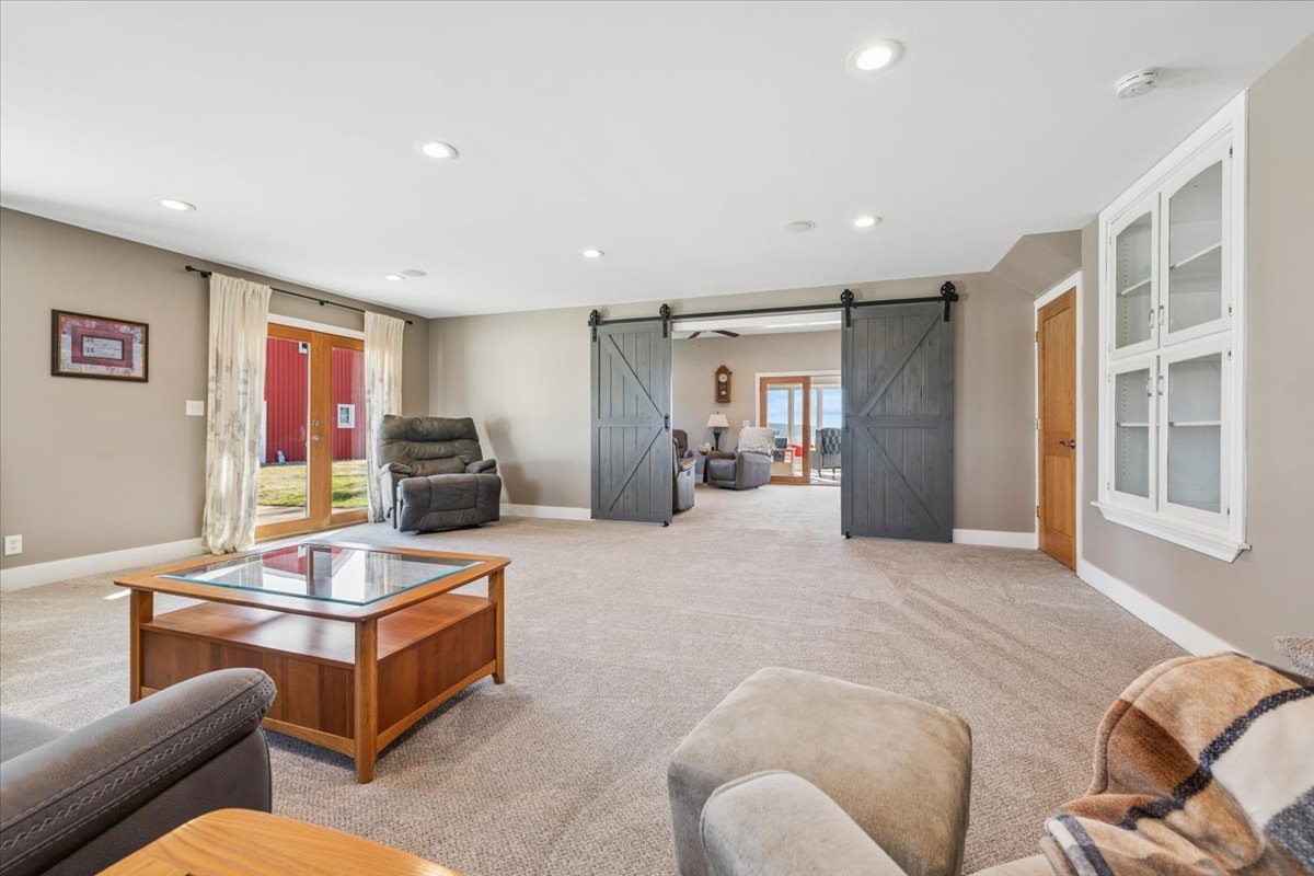 35 EAGLE VIEW Lane, Oswego, IL 60543