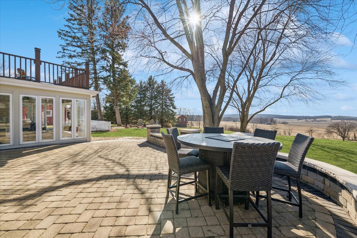 35 EAGLE VIEW Lane, Oswego, IL 60543