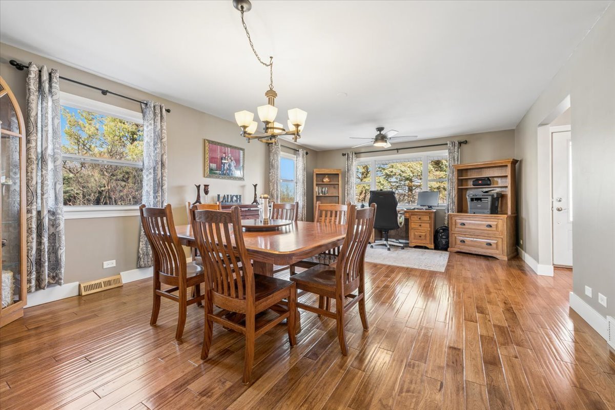 35 EAGLE VIEW Lane, Oswego, IL 60543