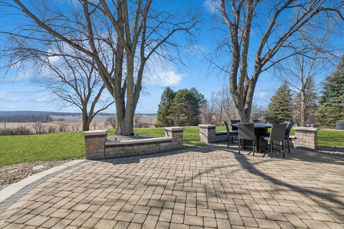 35 EAGLE VIEW Lane, Oswego, IL 60543