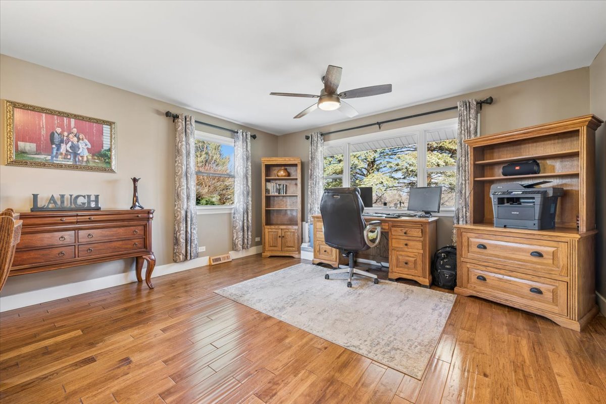 35 EAGLE VIEW Lane, Oswego, IL 60543