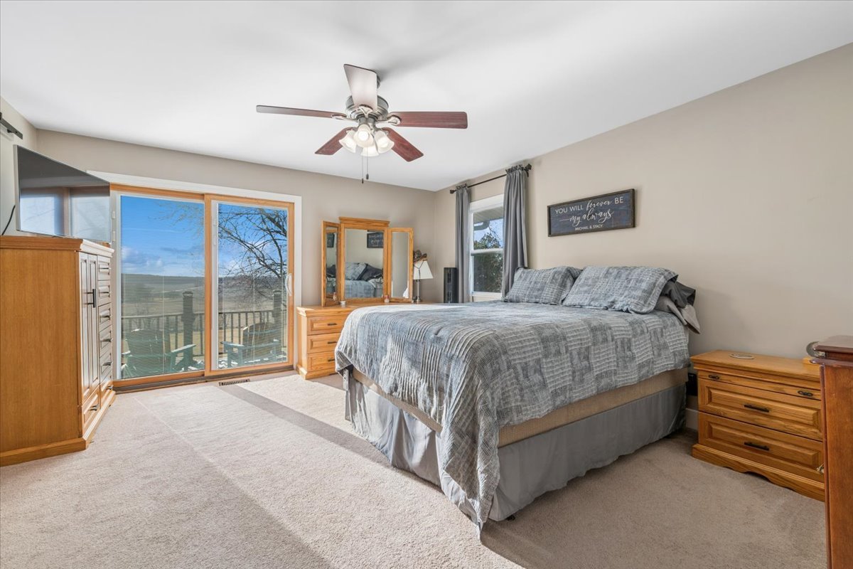 35 EAGLE VIEW Lane, Oswego, IL 60543