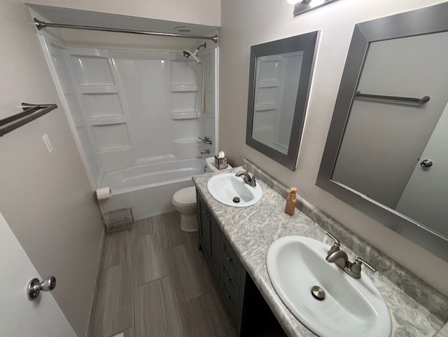 211 Applewood Lane, Bloomingdale, IL 60108