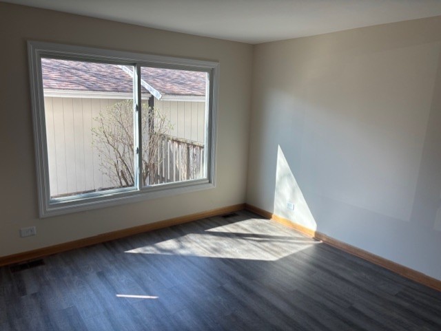 211 Applewood Lane, Bloomingdale, IL 60108