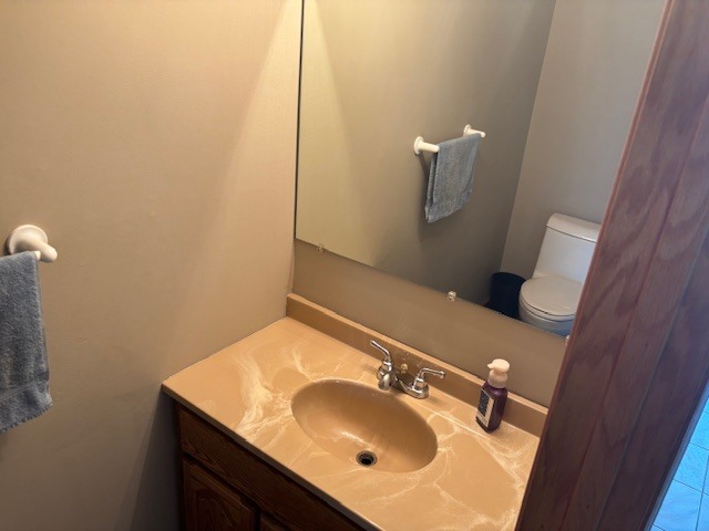 211 Applewood Lane, Bloomingdale, IL 60108