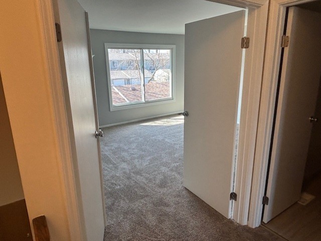 211 Applewood Lane, Bloomingdale, IL 60108