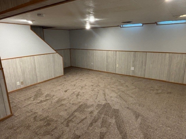 211 Applewood Lane, Bloomingdale, IL 60108