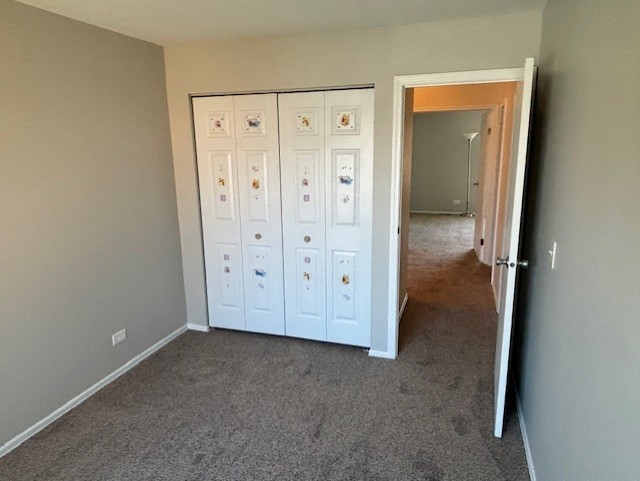 211 Applewood Lane, Bloomingdale, IL 60108